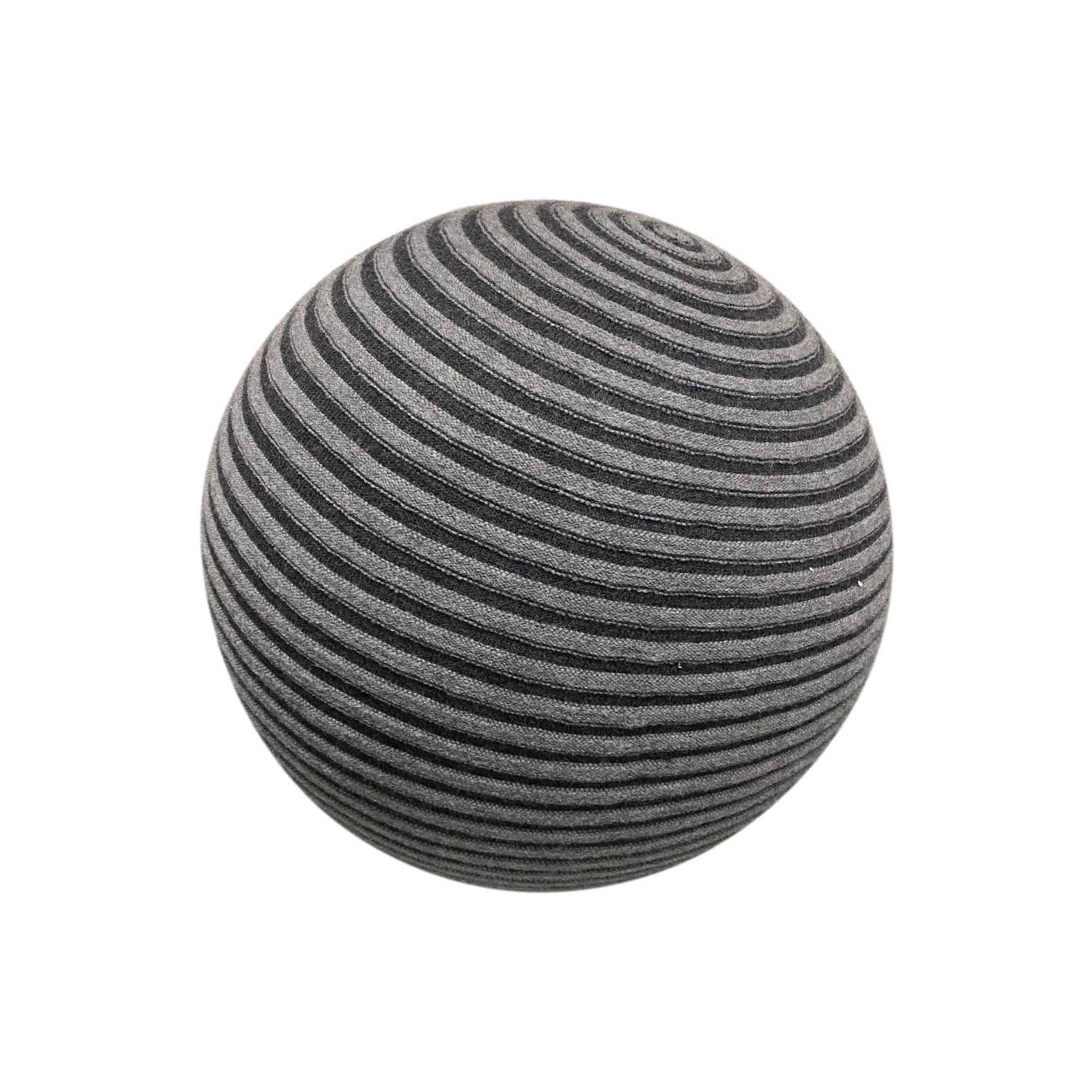 Montis, Beanie