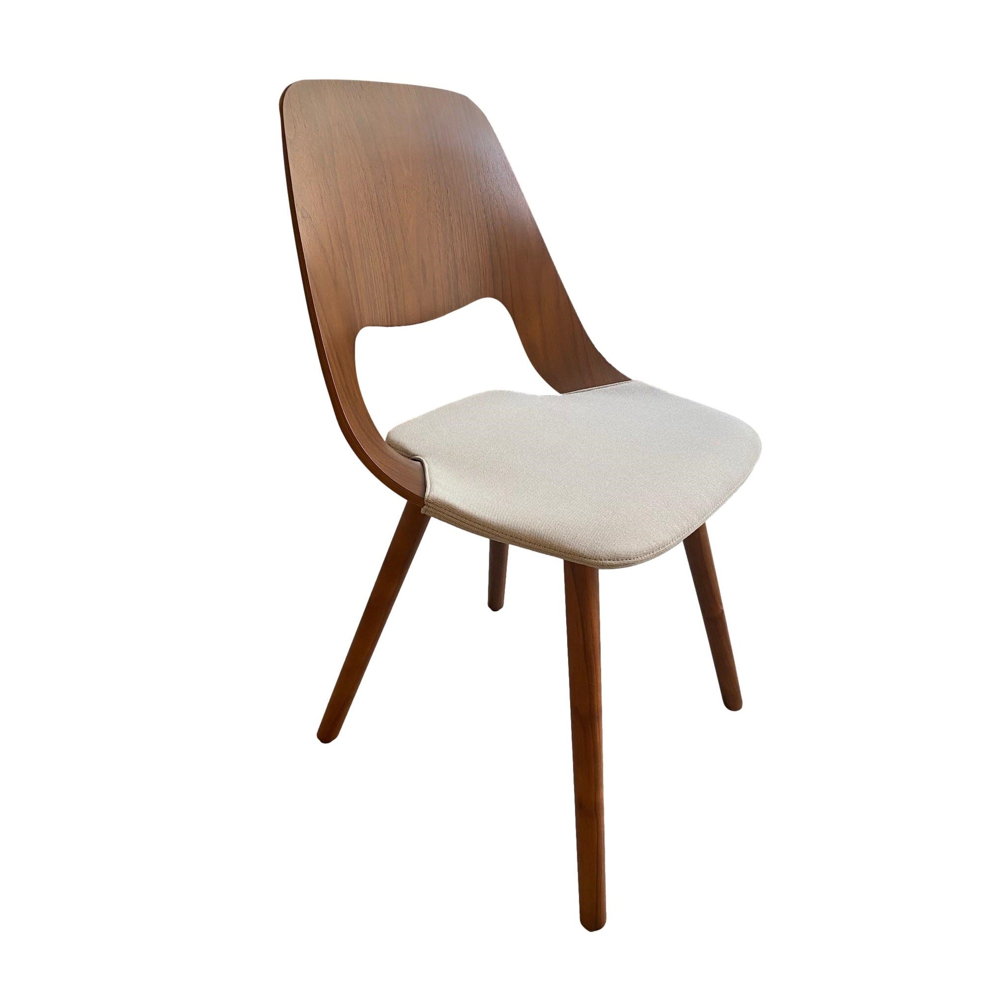 Jill Wood, Vitra